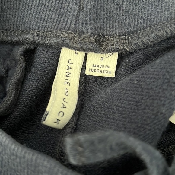 Janie and Jack size 3T shorts - Picture 3 of 3